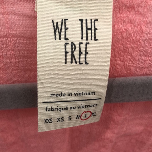 Free People Long Sleeved Mixed Material Shirt in “Sugar Coral” size Large - Picture 8 of 9